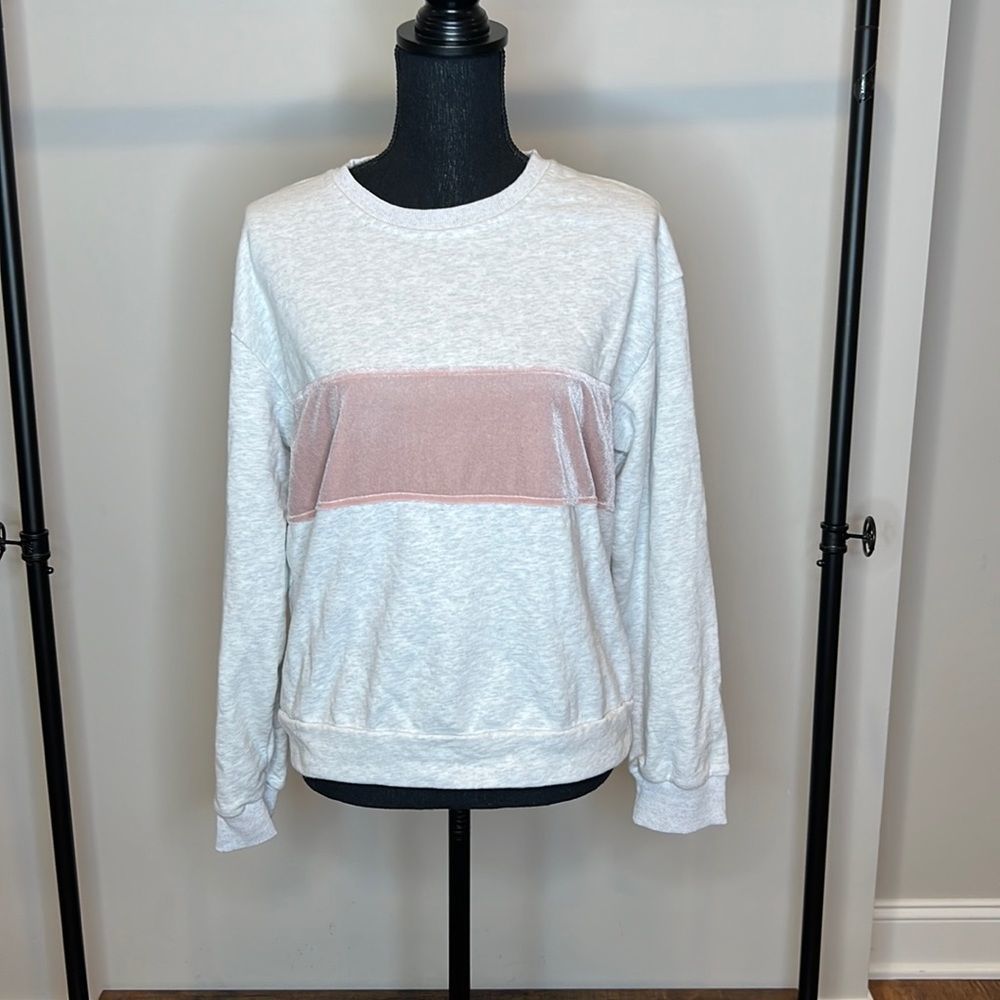 All Fenix sweatshirt. Size S